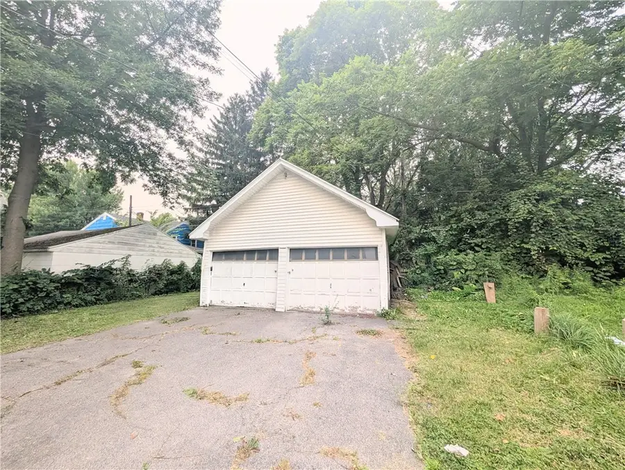 563-565 Woodbine Avenue, Rochester, NY 14619 - #3