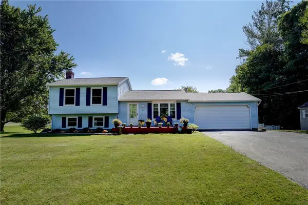 2 Mccleary Road, Spencerport, NY 14559