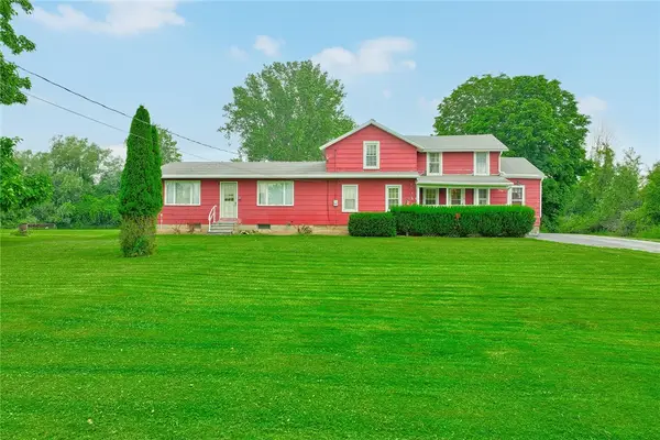 1320 N Hamlin Road, Hamlin, NY 14464