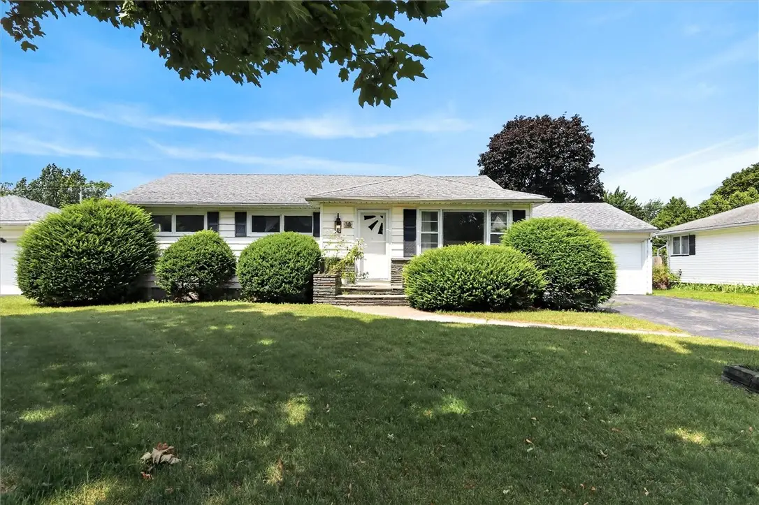 38 Stanridge Court, Rochester, NY 14617 - #1