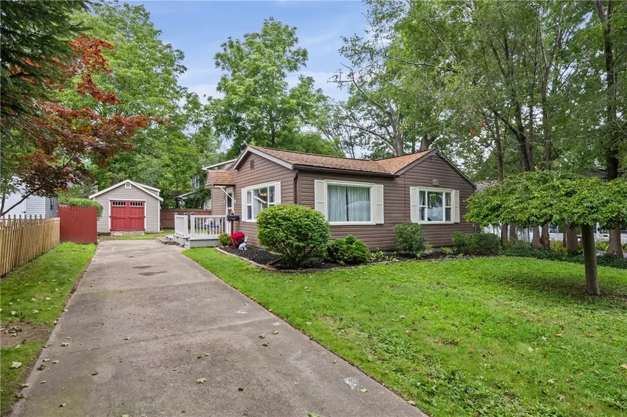 11 Seacliffe Road, Rochester, NY 14622 - #2