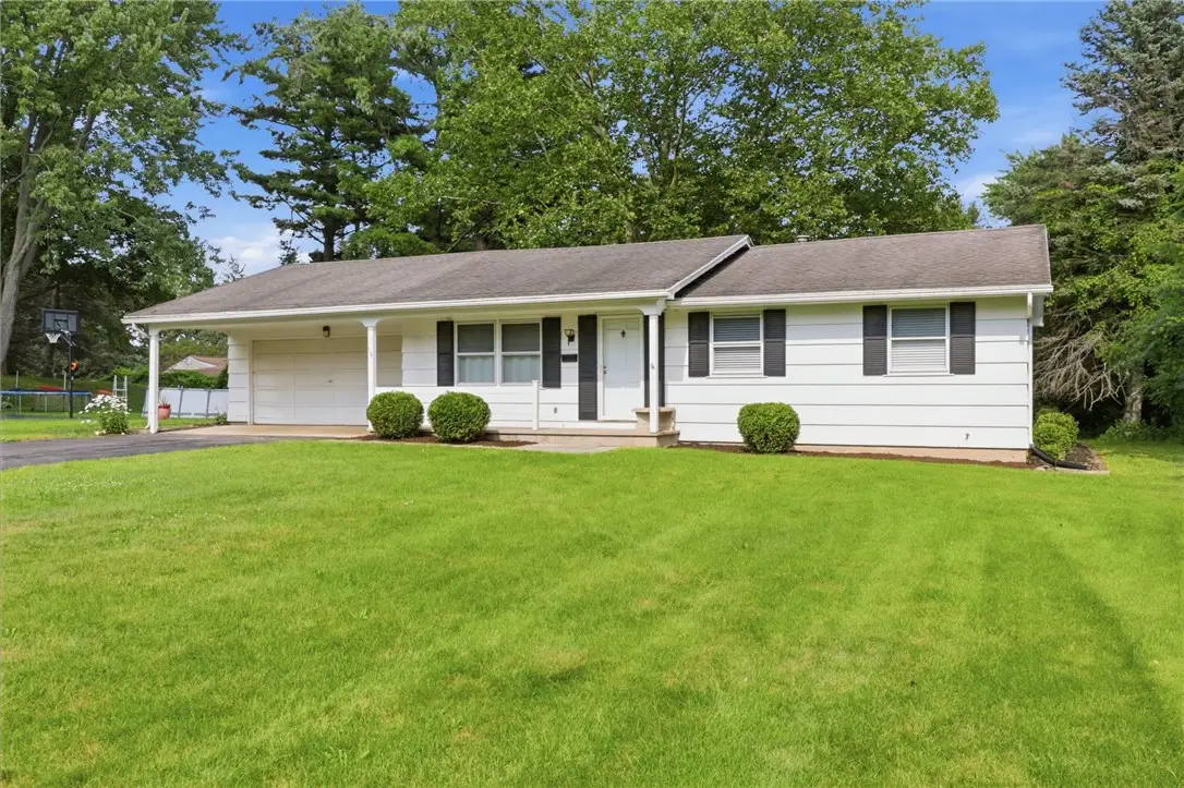 116 Chestnut Drive, Rochester, NY 14624 - #1