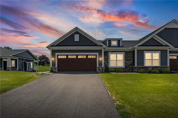 1389 Creeks Edge Drive, Webster, NY 14580