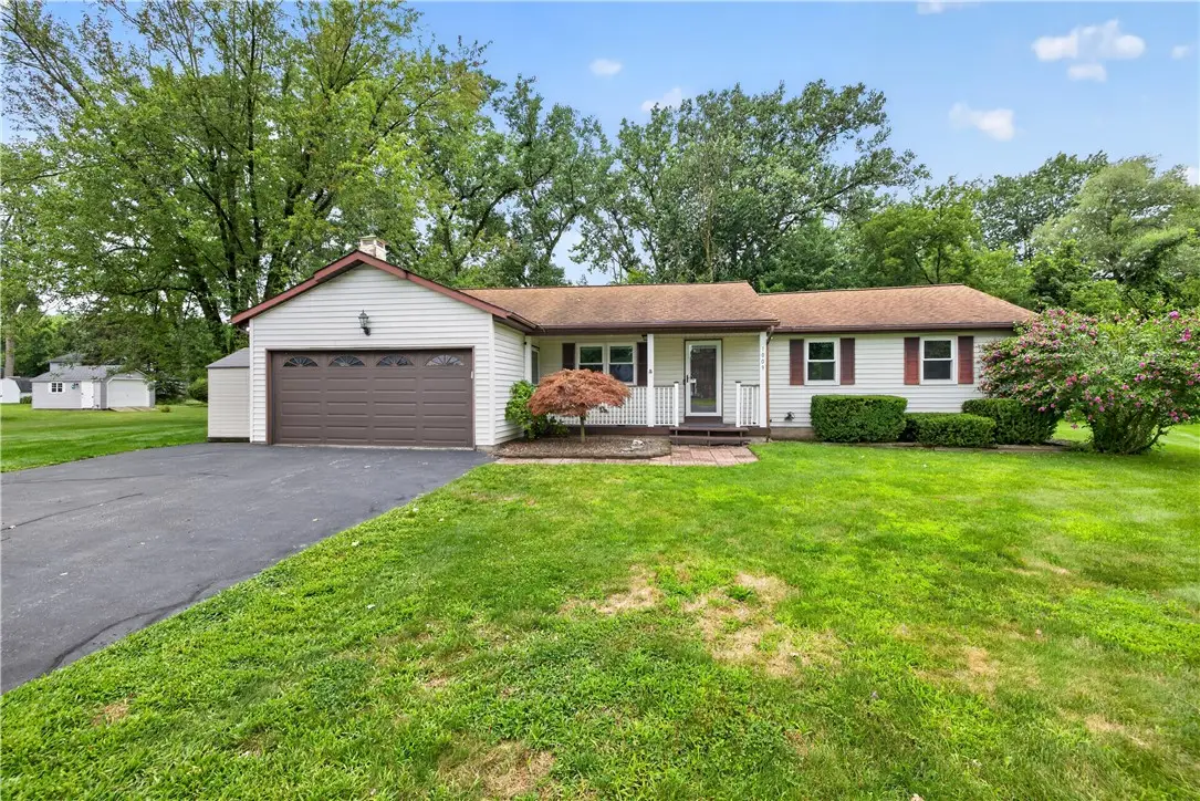 1009 Staci Lane, Webster, NY 14580 - #1