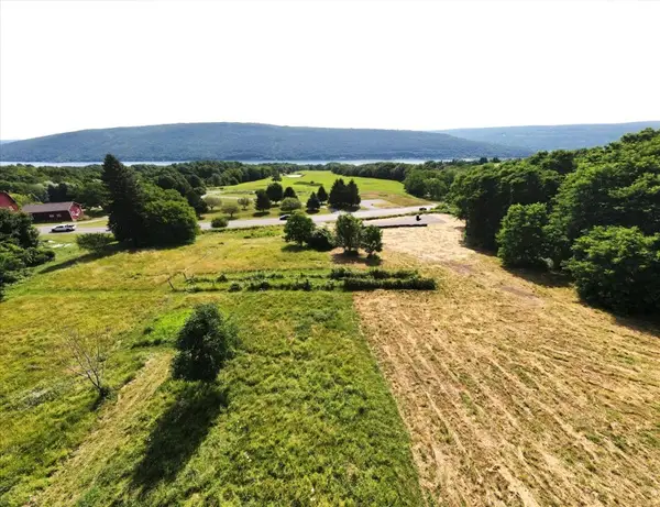 7012 County Road 12, Naples, NY 14512