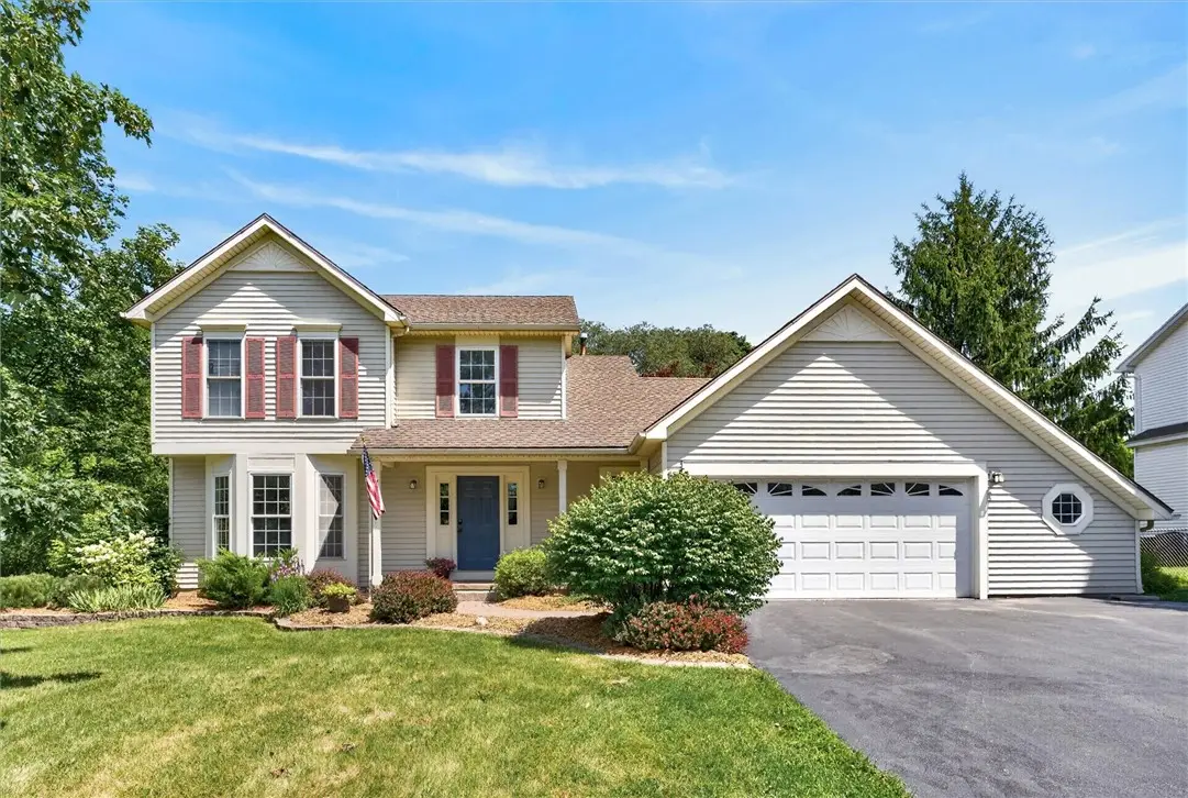 4 Salzer Heights, West Henrietta, NY 14586 - #1