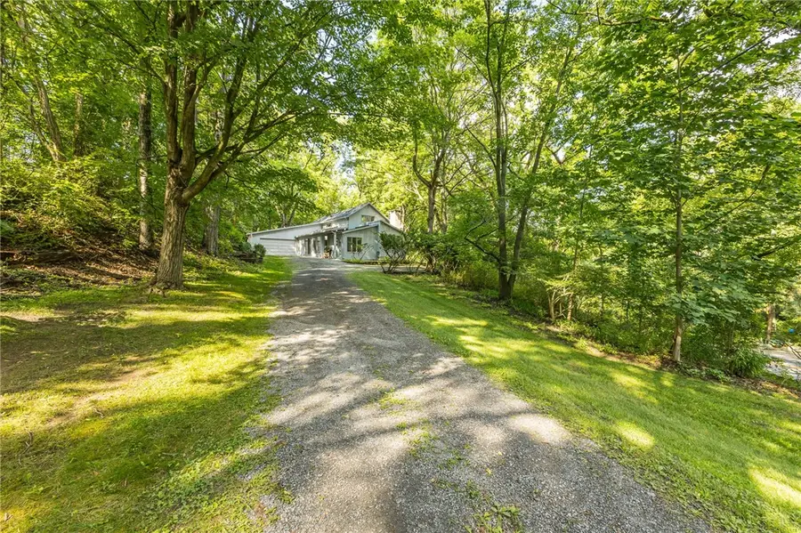 647 Thayer Road, Fairport, NY 14450 - #3