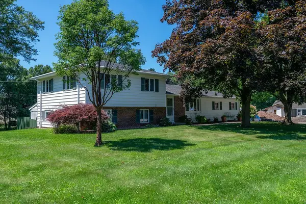 128 Thorncliff Road, Spencerport, NY 14559