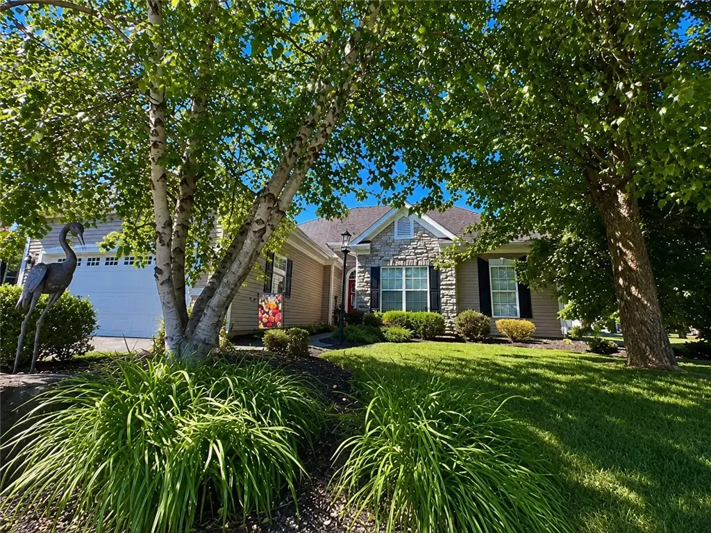 20 New London Road, Pittsford, NY 14534 - #1