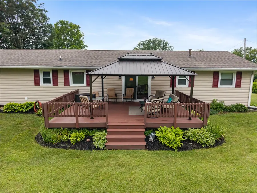 417 East Road, Wyoming, NY 14591 - #2