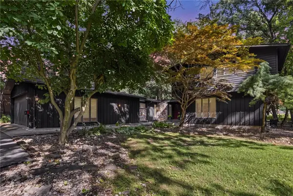 50 Harwood Lane, East Rochester, NY 14445