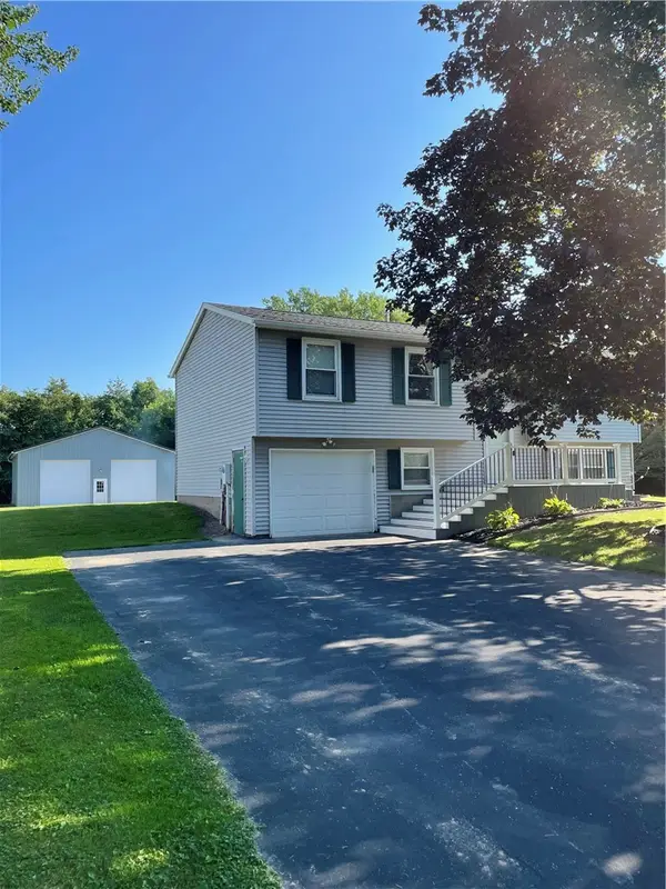 23 Highview Drive, Hamlin, NY 14464
