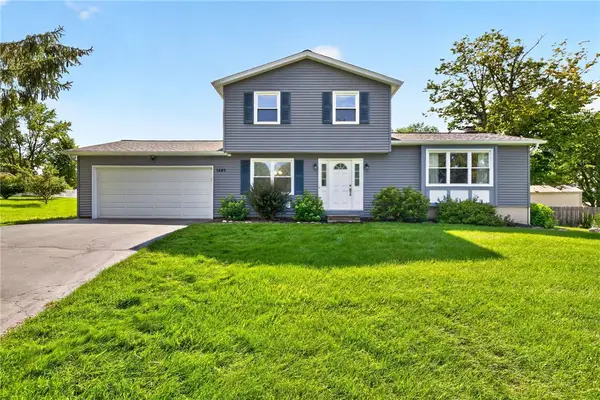 1449 Windsor Circle, Farmington, NY 14425