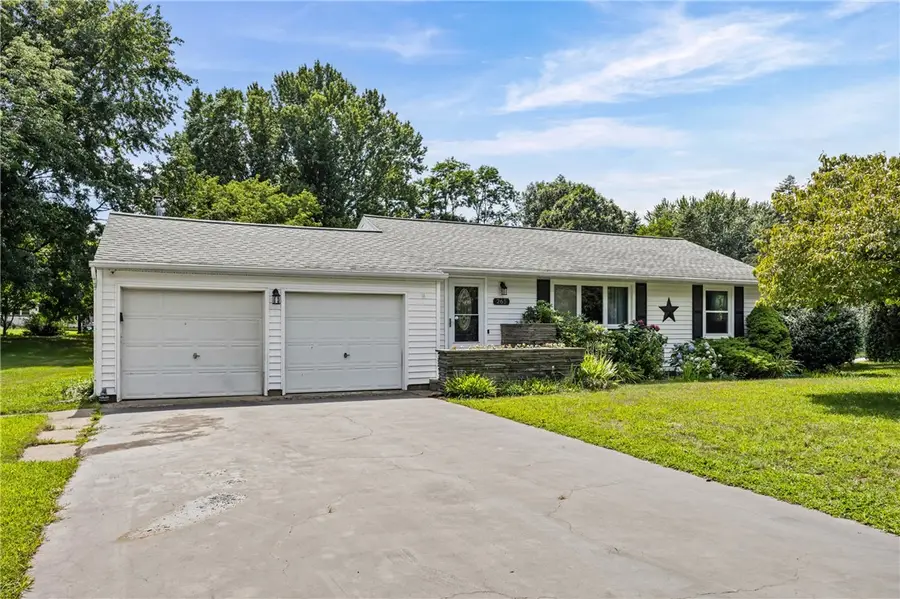 265 Woodruff Drive, Webster, NY 14580 - #2