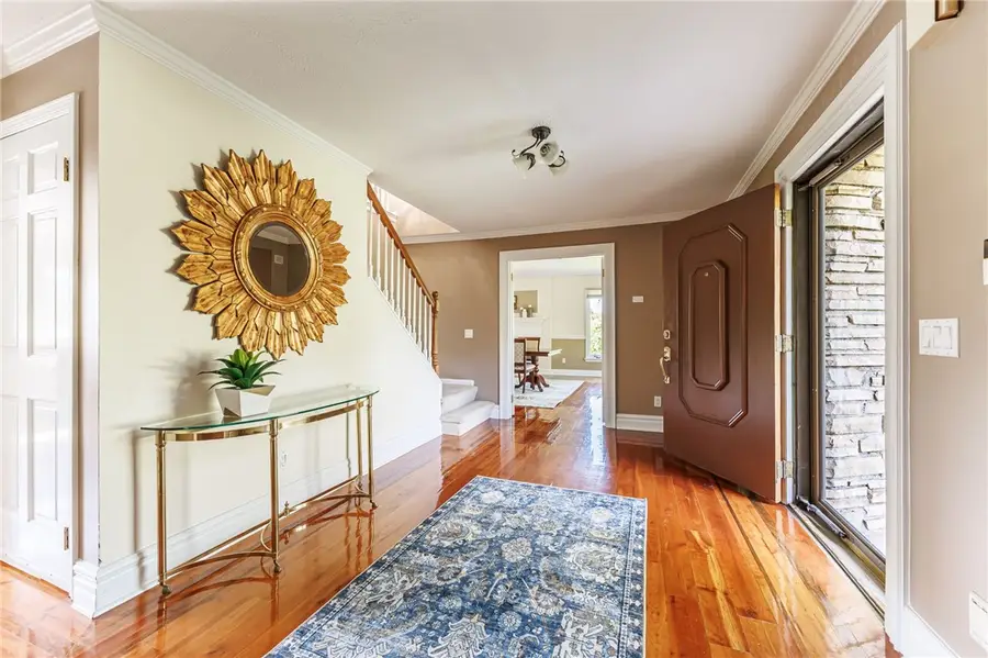 237 W Bloomfield Road, Pittsford, NY 14534 - #3