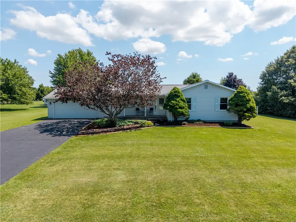 1261 Middle Road, Caledonia, NY 14423 - #1