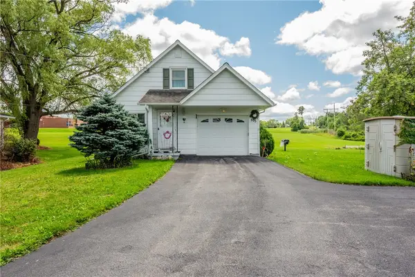 595 Erie Station Road, Rochester, NY 14586