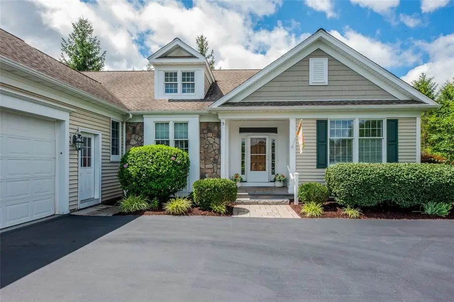 3 Callahan Court, Pittsford, NY 14534 - #2