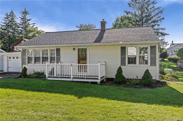 94 Sibley St, Clyde, NY 14433