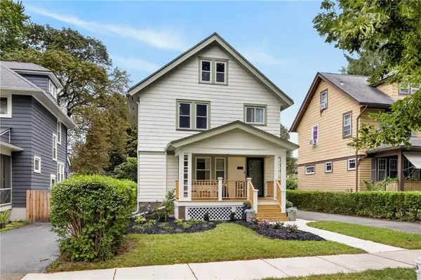 32 Pershing Drive, Rochester, NY 14609