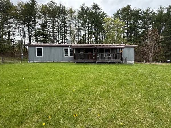 7 Covered Bridge Lane, Jay, NY 12941