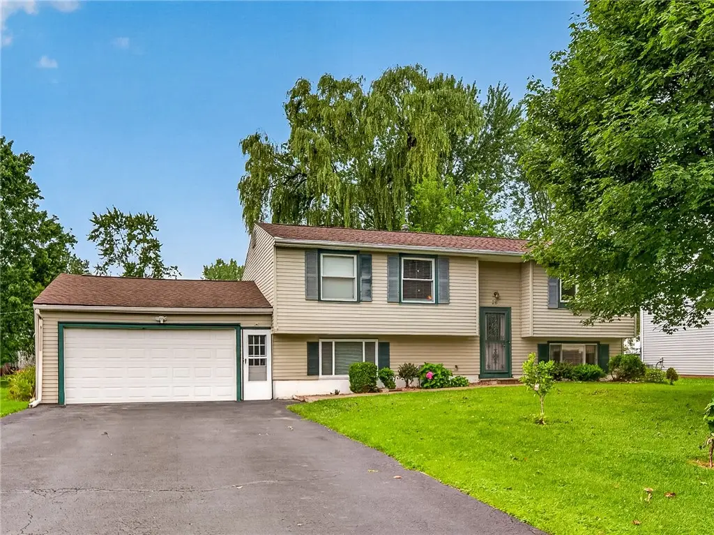 26 Spicewood Lane, Rochester, NY 14624 - #1
