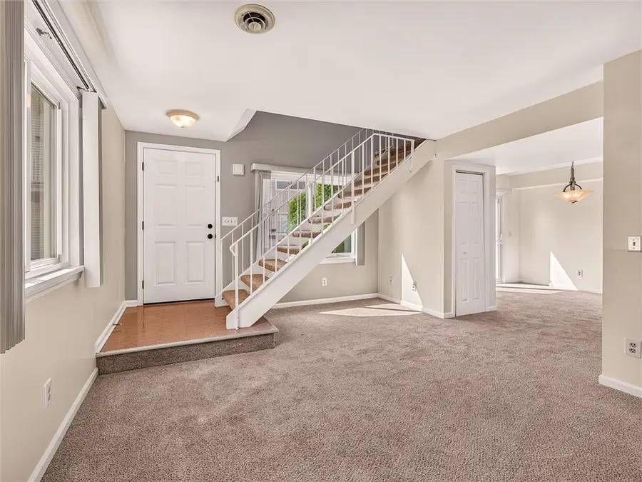 530 Eastbrooke Lane, Rochester, NY 14618 - #2