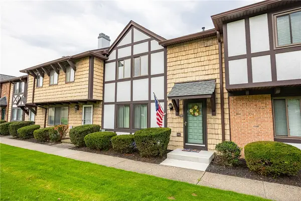 122 Camberley Place, Penfield, NY 14526