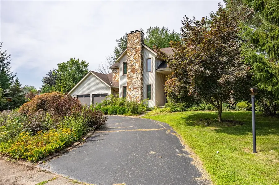 111 Woodmill Drive, Rochester, NY 14626 - #2