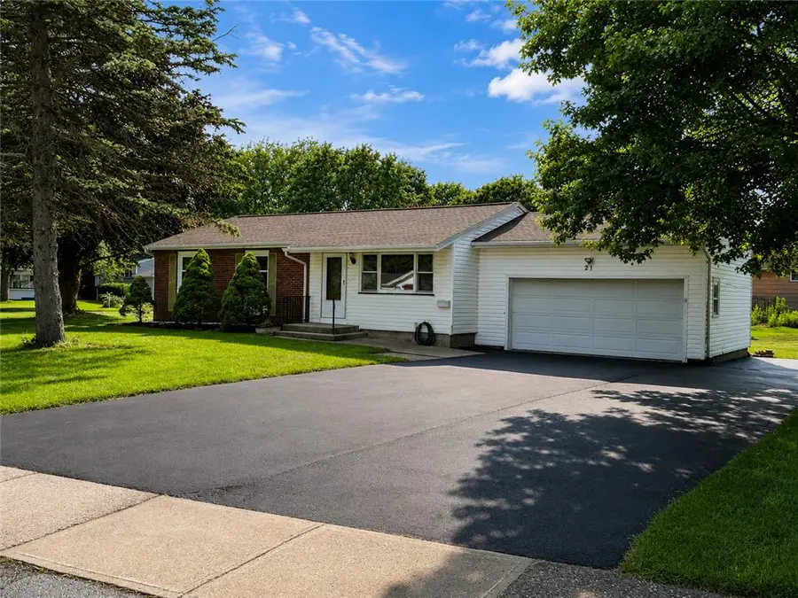 21 Emeralda Road, Rochester, NY 14624 - #2