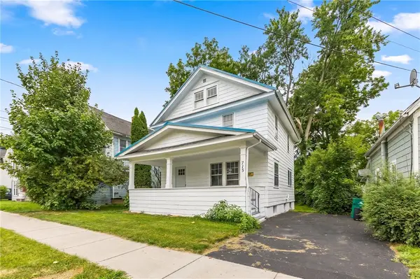 715 S Main St, Newark, NY 14513