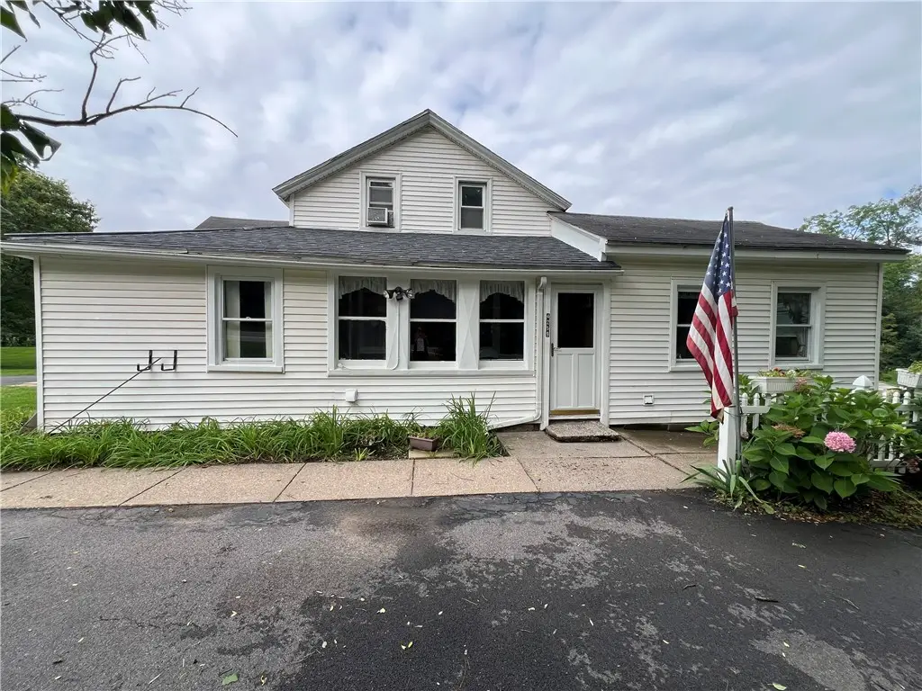 4259 Nine Mile Point Road, Fairport, NY 14450 - #1