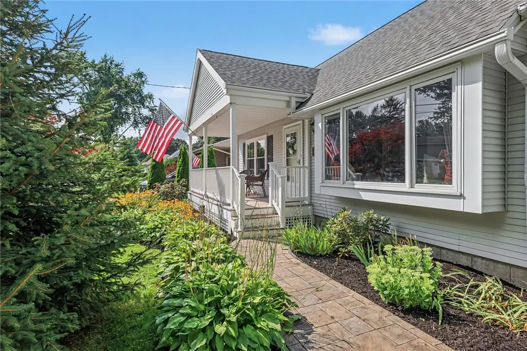 22 Packet Boat Drive, Fairport, NY 14450 - #1
