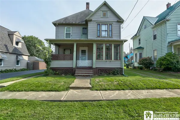 13 Crown Street, Jamestown, NY 14701