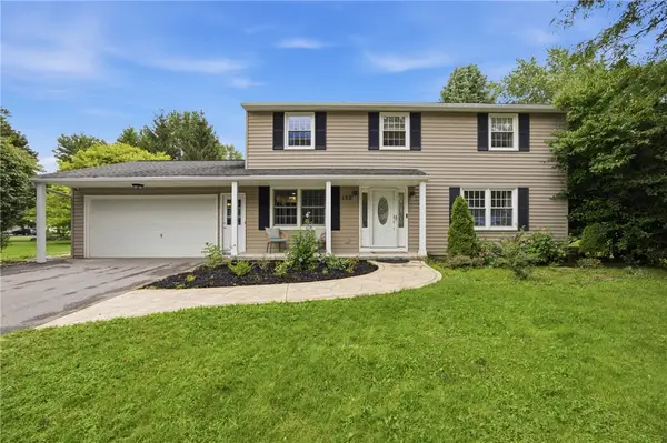 135 Maple Hill Farm Road, Penfield, NY 14526
