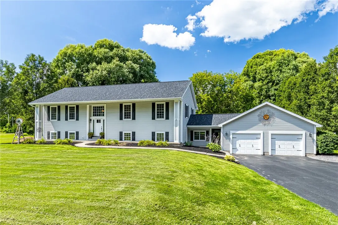 11 Plains Road, Honeoye Falls, NY 14472 - #1