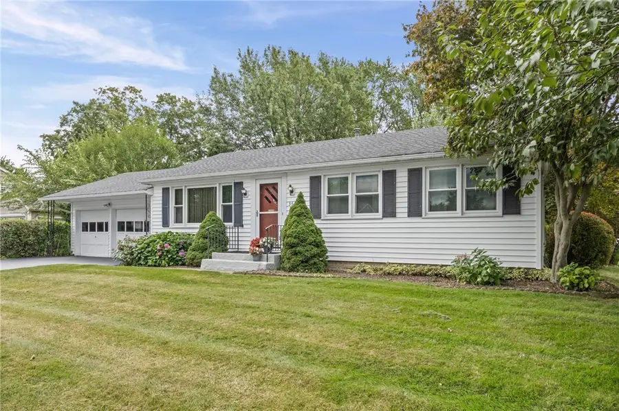 364 Lake Meadow Drive, Rochester, NY 14612 - #2