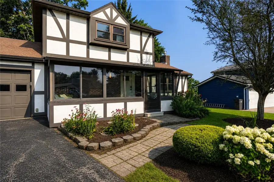 124 Grandview Lane, Rochester, NY 14612 - #2