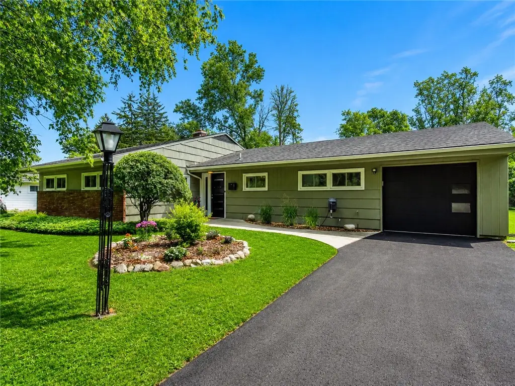 172 Hemingway Drive, Rochester, NY 14620 - #1