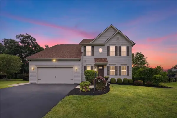 6598 Bradhurst St, Victor, NY 14564