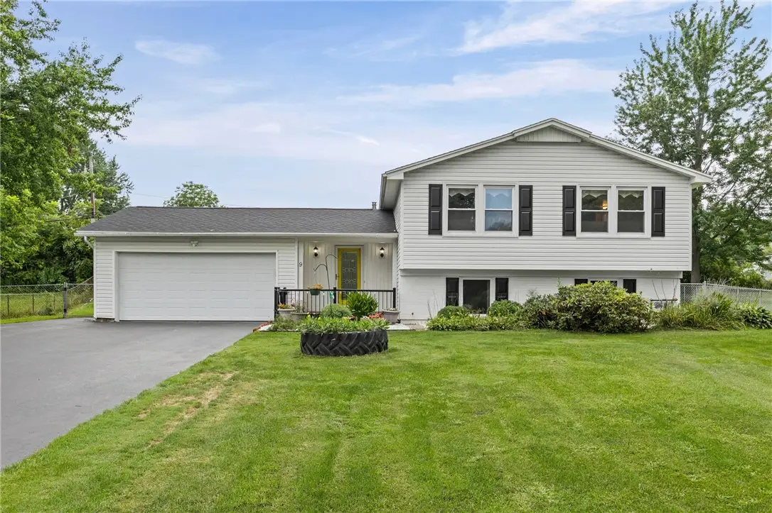 9 Chiswick Circle, Rochester, NY 14624 - #1