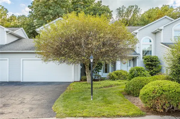 23 Cedarview, Fairport, NY 14450