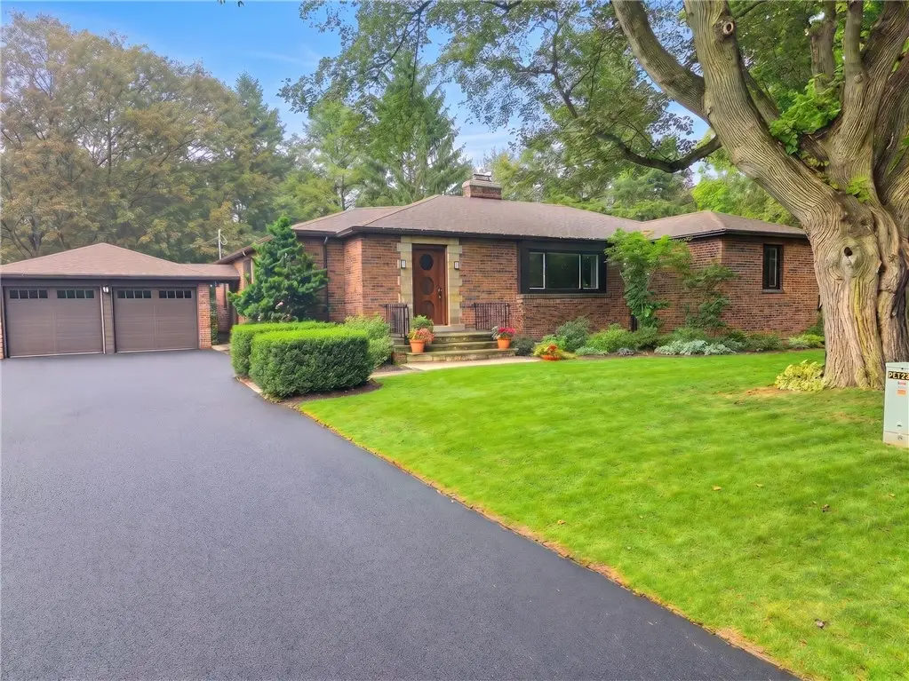 320 Weymouth Drive, Rochester, NY 14625 - #1