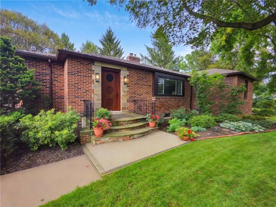 320 Weymouth Drive, Rochester, NY 14625 - #2
