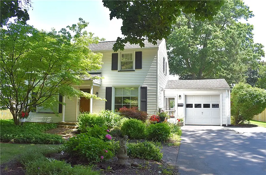126 Tottenham Rd, Rochester, NY 14609 - #2