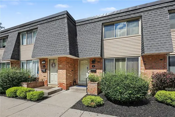 20 Penn Lane, Penfield, NY 14625