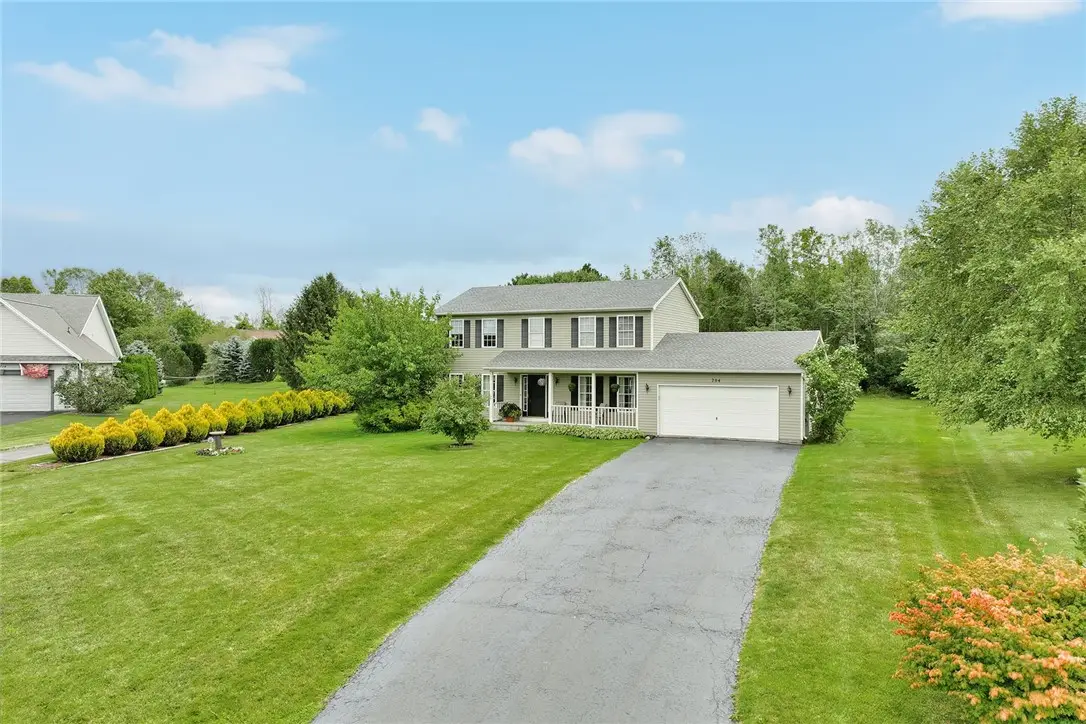 704 Lake View Knolls, Ontario, NY 14519 - #1