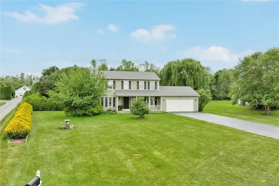 704 Lake View Knolls, Ontario, NY 14519 - #3