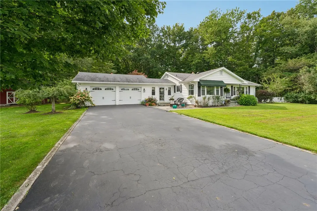 8696 Hopkins Road, Batavia, NY 14020 - #1