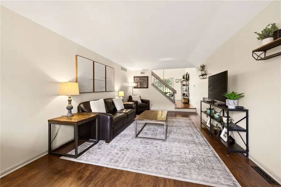 11 Spring Hill, Fairport, NY 14450 - #2